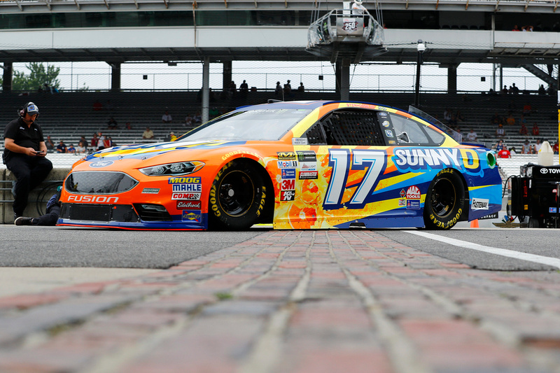 Late Race Accident Forces Stenhouse to Settle with 35th- Place Finish at Indy