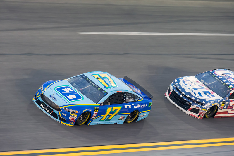 After Leading 51 Laps, Stenhouse Jr. Salvages a 17th-Place Finish at Daytona