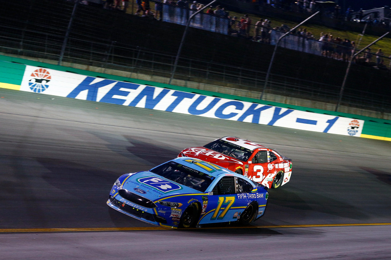Early Incident Forces Stenhouse Jr. to Settle for a 26th-Place Finish at Kentucky