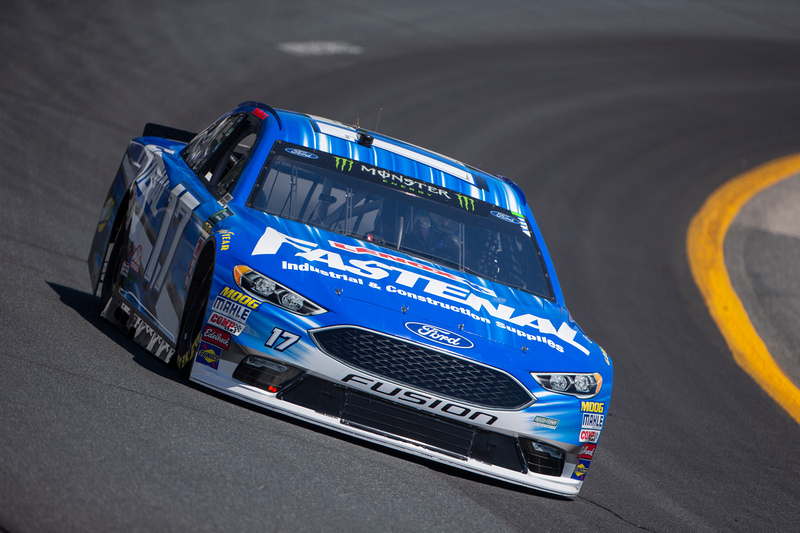 Tire Issue Forces Stenhouse to Settle with a 30th-Place Finish at Loudon