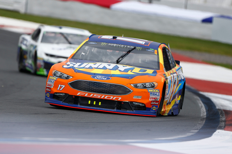 Late-Race Incident Forces Stenhouse to Settle with a 37th-Place Finish at Charlotte