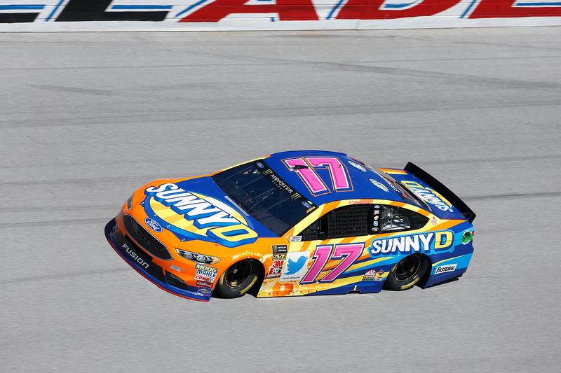 Stenhouse Jr. Rallies for 3rd Place Finish at Talladega
