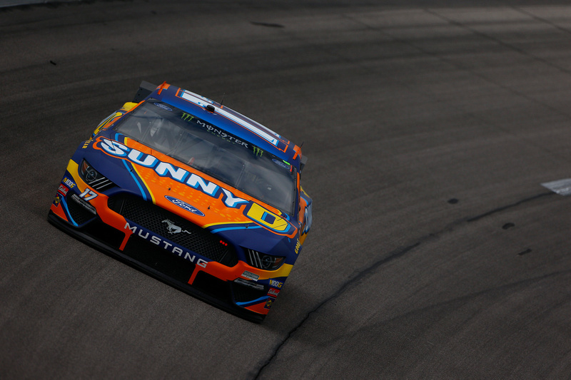 Stenhouse Drives SunnyD Ford to an 11th-Place Finish After Leading at Kansas