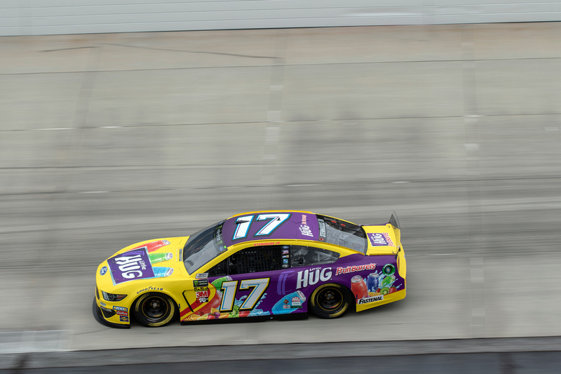 Early Incident Forces Stenhouse to Settle with 33rd-Place Finish at Dover