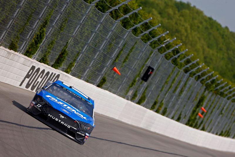 Stenhouse Jr. Finishes 32nd After Late-Race Incident at Pocono