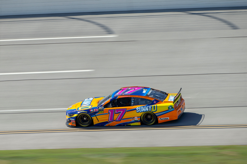 Stenhouse Jr. Finishes Ninth at Talladega after Leading 32 Laps