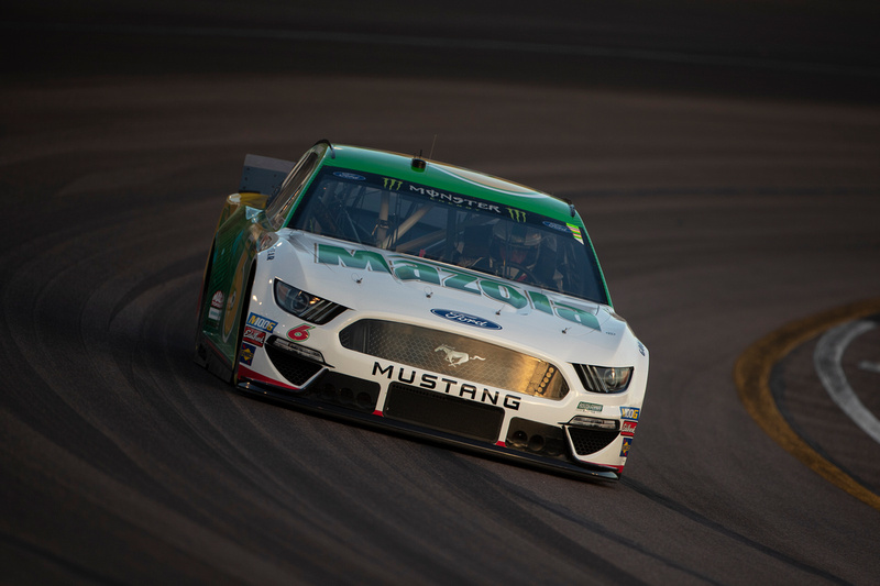 Newman Finishes 18th in Phoenix