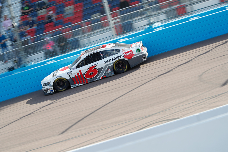 Newman Finishes 28th in Phoenix