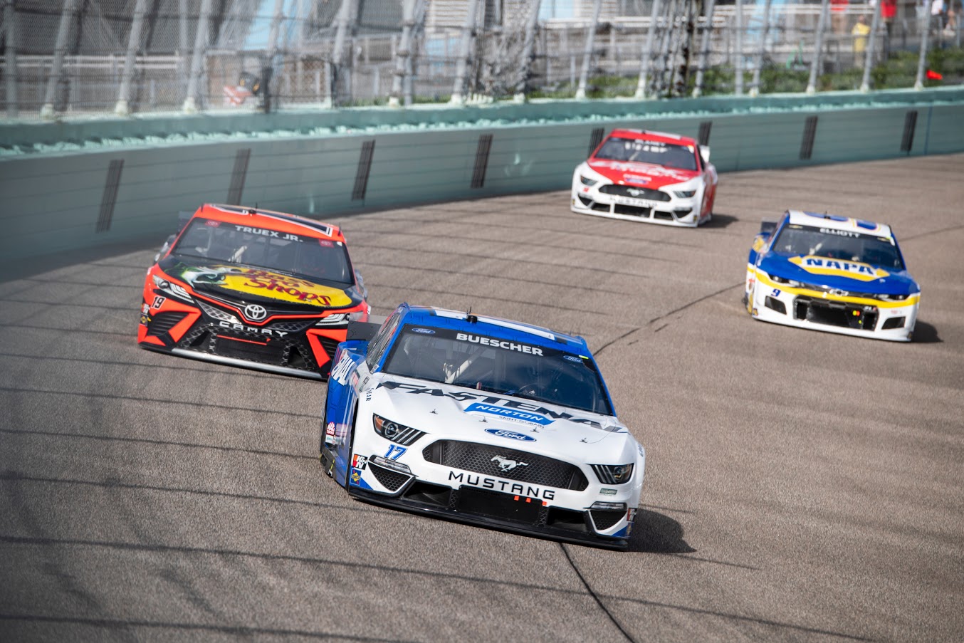 Buescher Wins Opening Stage, Earns Playoff Point in Strong Effort at Homestead